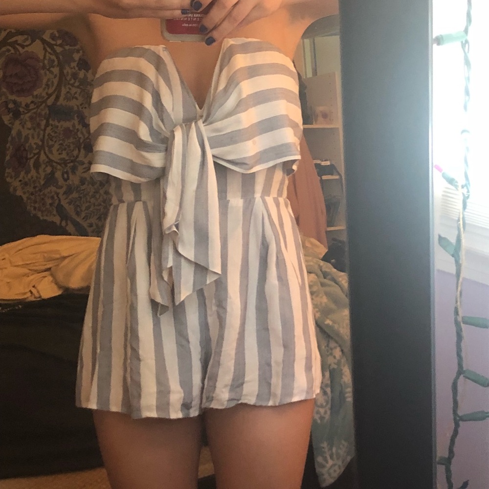 Adorable trendy strapless romper - blue and white